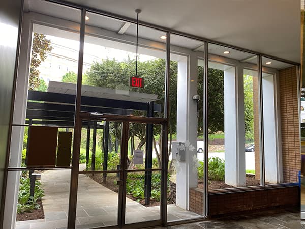 Commercial glass door repair in Fairfax VA